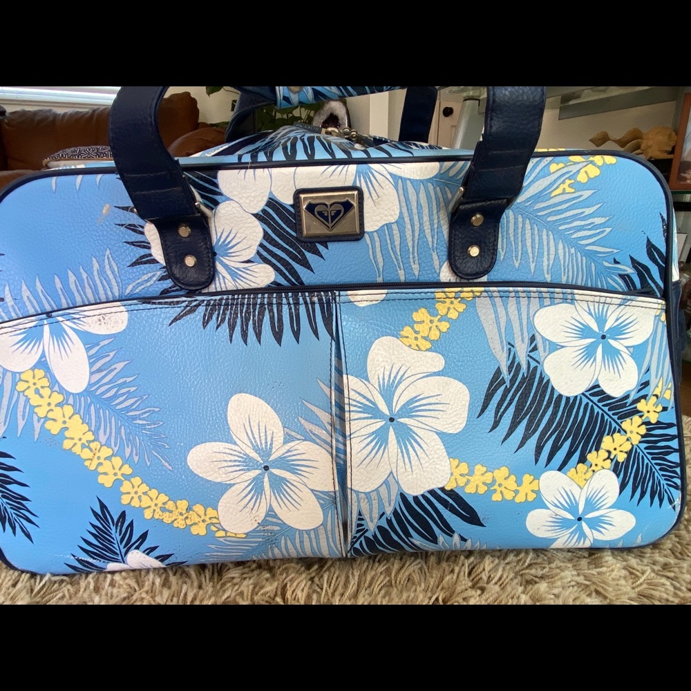 Vintage ✈️Roxy Hawaiian Print Large Duffle Bag roll Suitcase *READ Like New